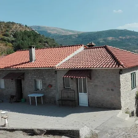 Turismo Rural Curral Do Negro Gouveia (Guarda)